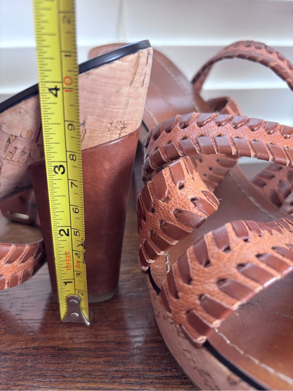 Size 8 leather heels - Picture 12 of 13